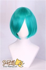 ผมสั้น สีเขียวน้ำทะเล